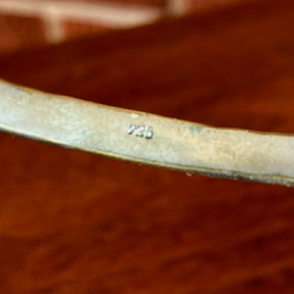 Vintage Sterling Silver Bangle Bracelet - Picture 7 of 9